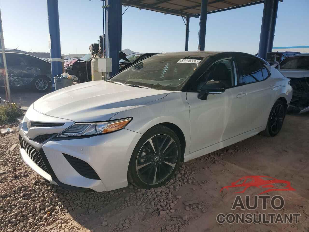 TOYOTA CAMRY 2020 - 4T1KZ1AK9LU034192