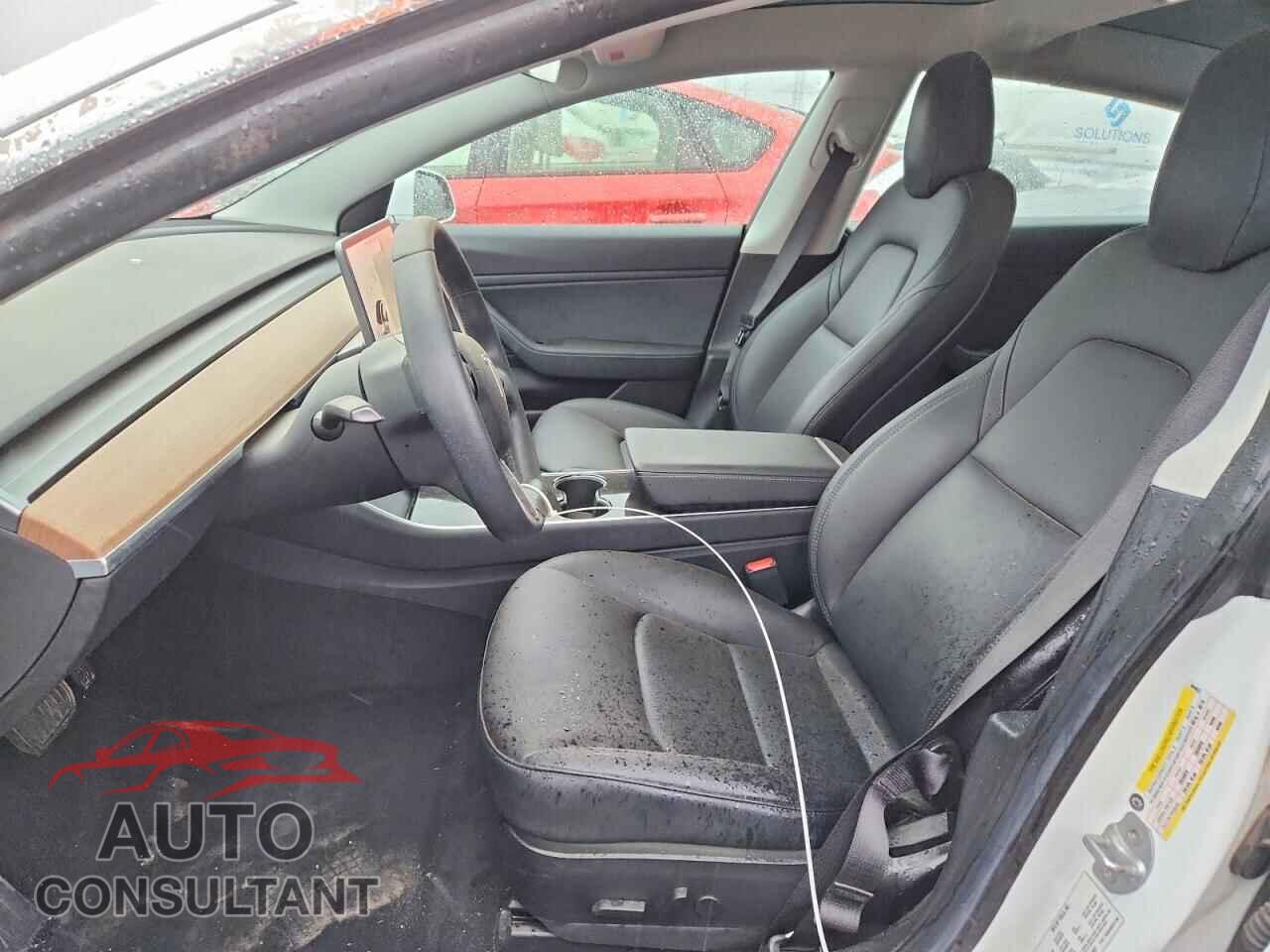 TESLA MODEL 3 2019 - 5YJ3E1EA0KF484827