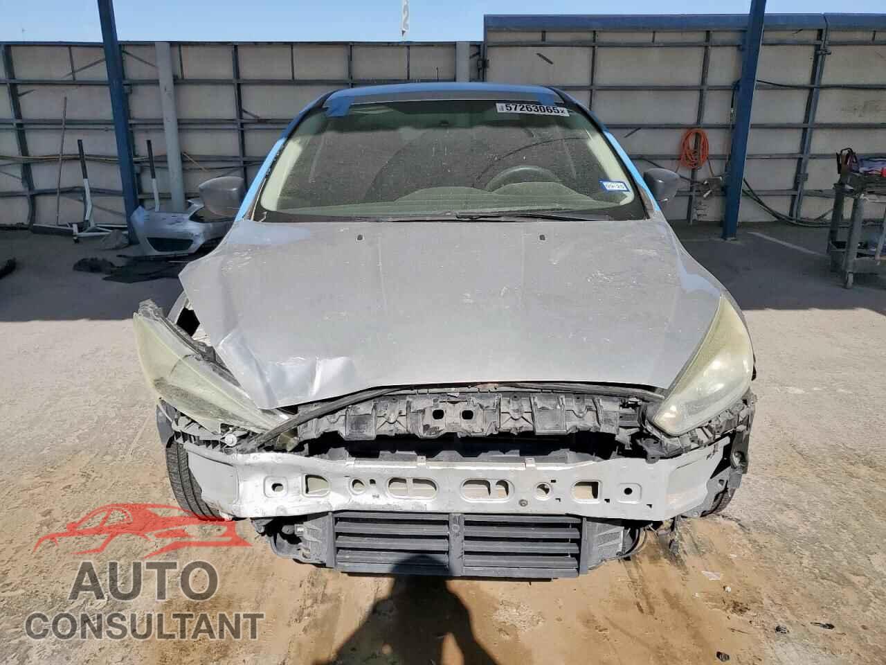 FORD FOCUS 2015 - 1FADP3E22FL368251