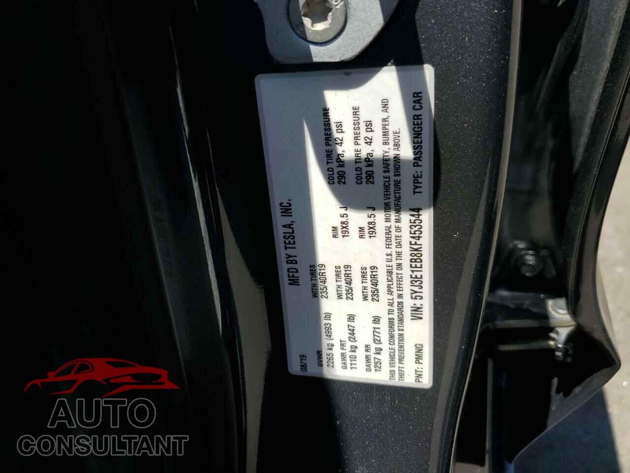 TESLA MODEL 3 2019 - 5YJ3E1EB8KF453544