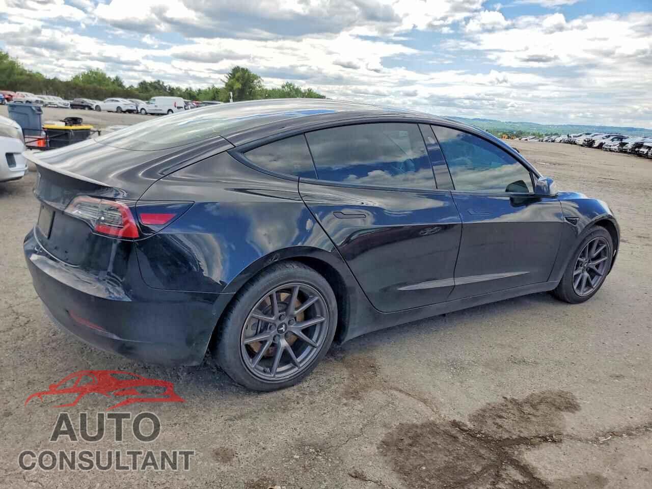 TESLA MODEL 3 2021 - 5YJ3E1EA5MF859307