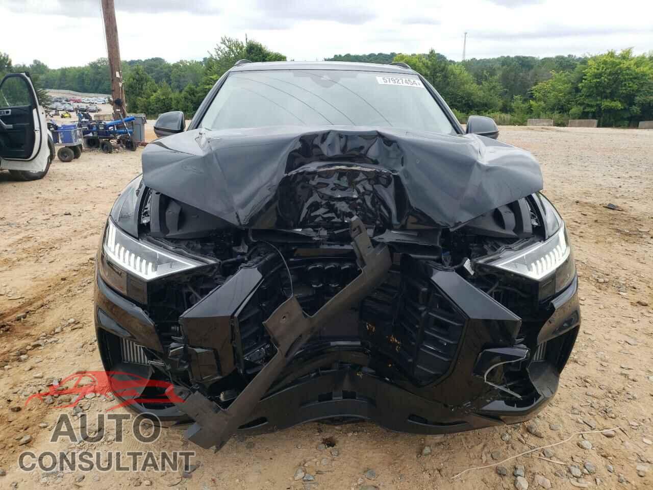 AUDI Q8 2023 - WA1EVBF16PD023802