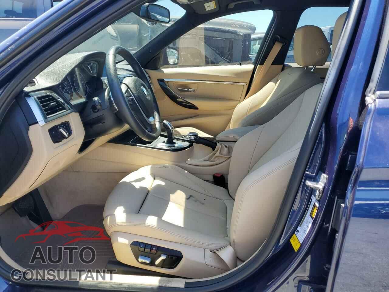 BMW 3 SERIES 2016 - WBA8E9G55GNU30496