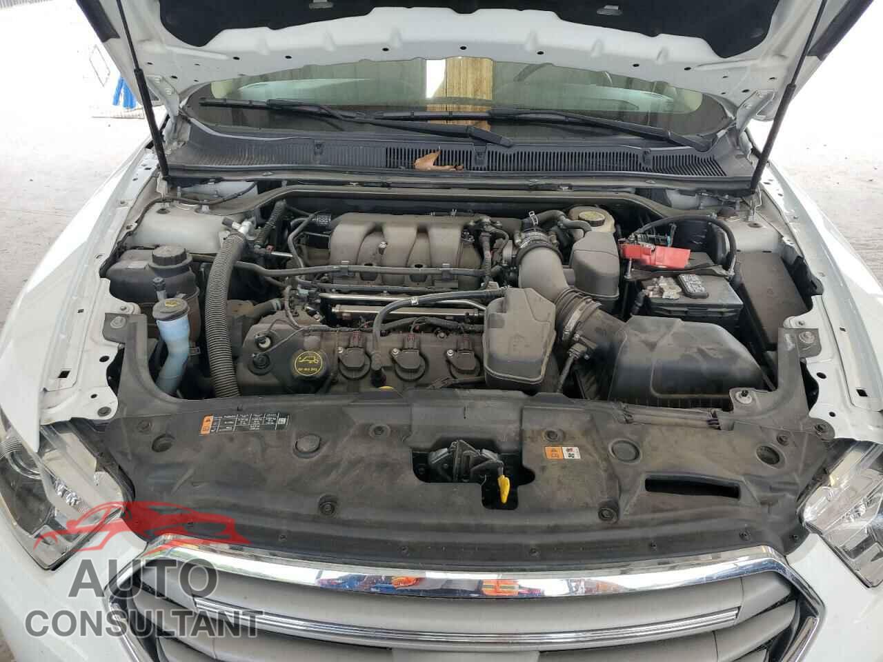 FORD TAURUS 2015 - 1FAHP2E87FG122580