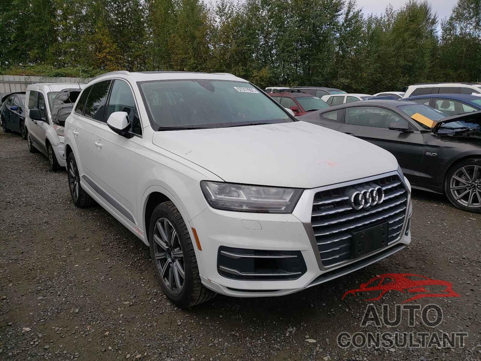 AUDI Q7 2019 - WA1LHAF77KD019439