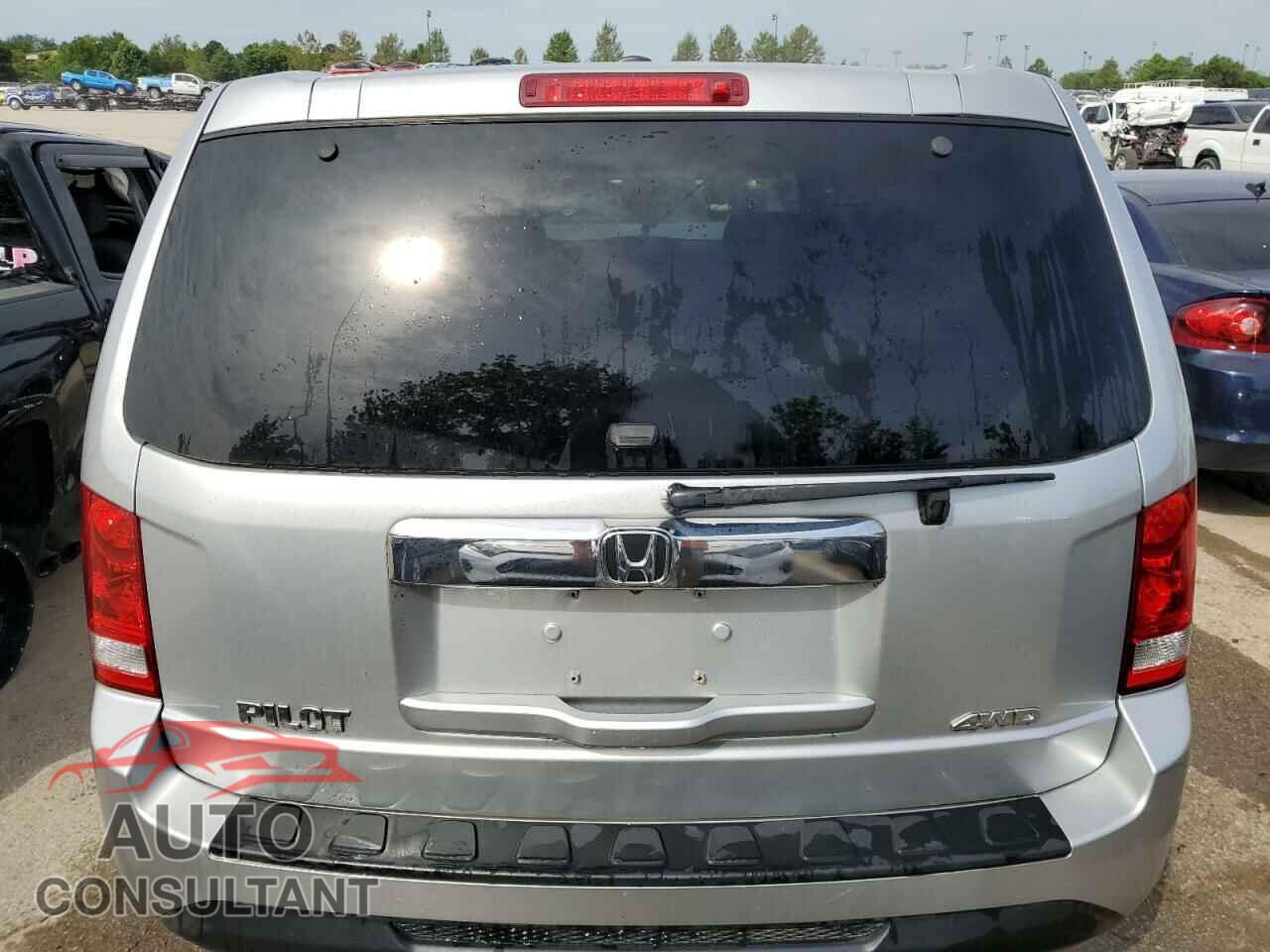HONDA PILOT 2013 - 5FNYF4H62DB009971