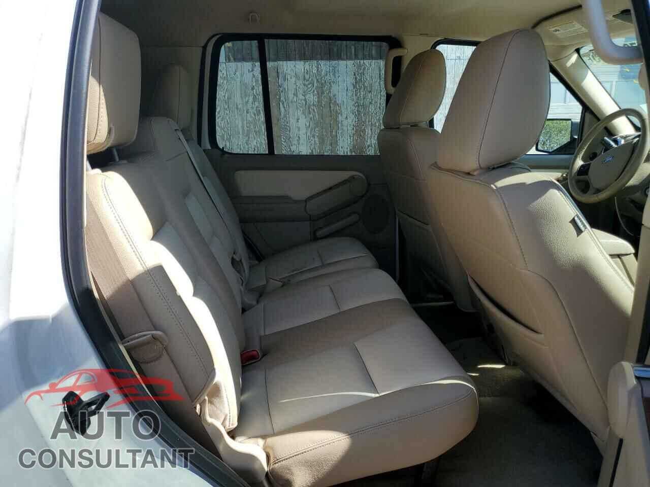 FORD EXPLORER 2009 - 1FMEU64E49UA08896