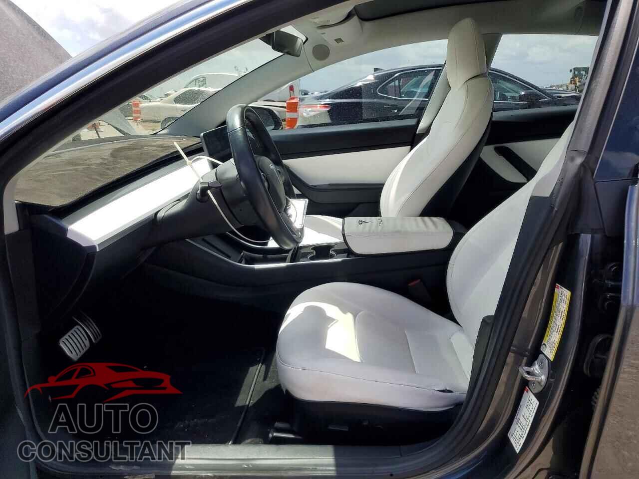 TESLA MODEL 3 2018 - 5YJ3E1EB7JF055143