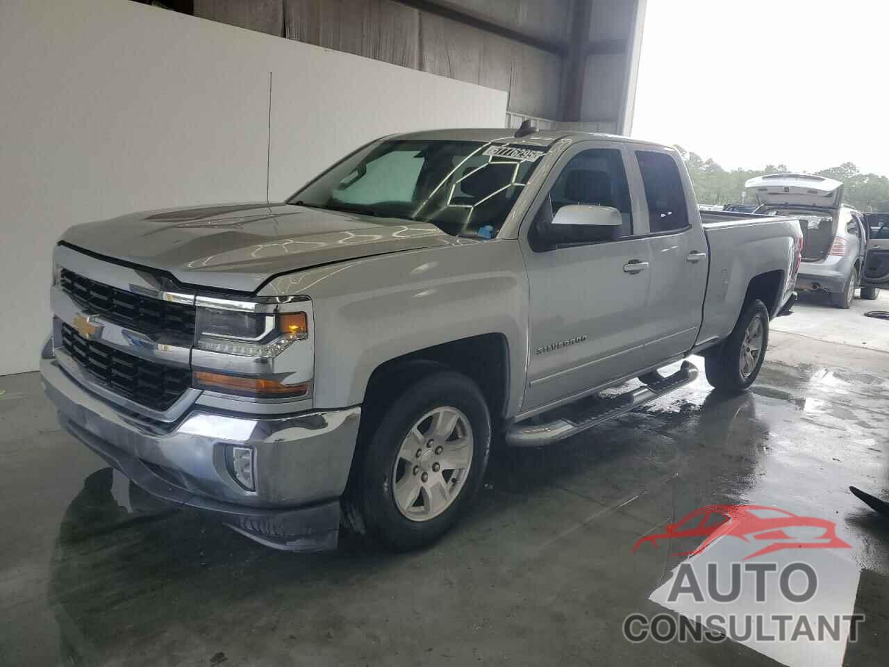 CHEVROLET SILVERADO 2018 - 2GCRCREC2J1111810
