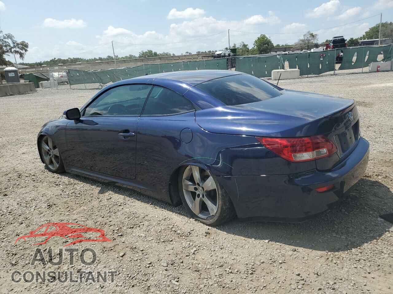 LEXUS IS 2011 - JTHFF2C27B2520557