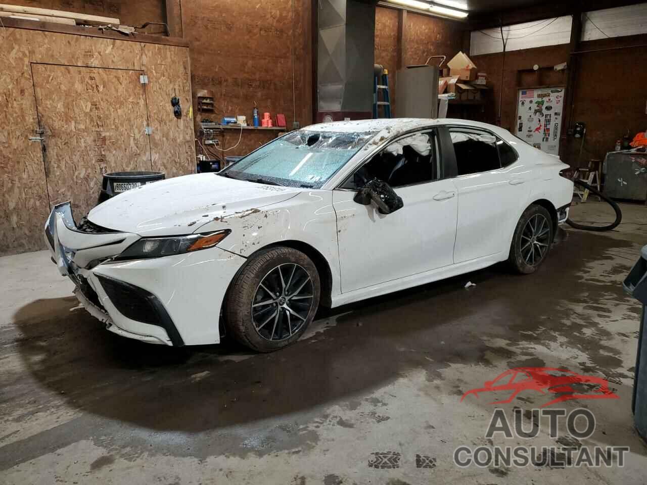 TOYOTA CAMRY 2021 - 4T1G11AK8MU441547