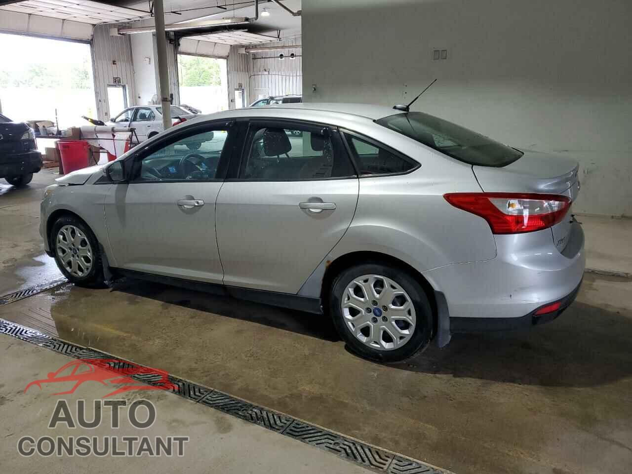 FORD FOCUS 2012 - 1FAHP3F2XCL118705