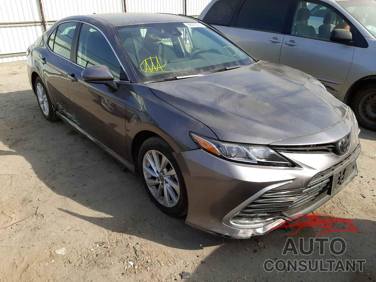 TOYOTA CAMRY 2021 - 4T1C11AKXMU564376