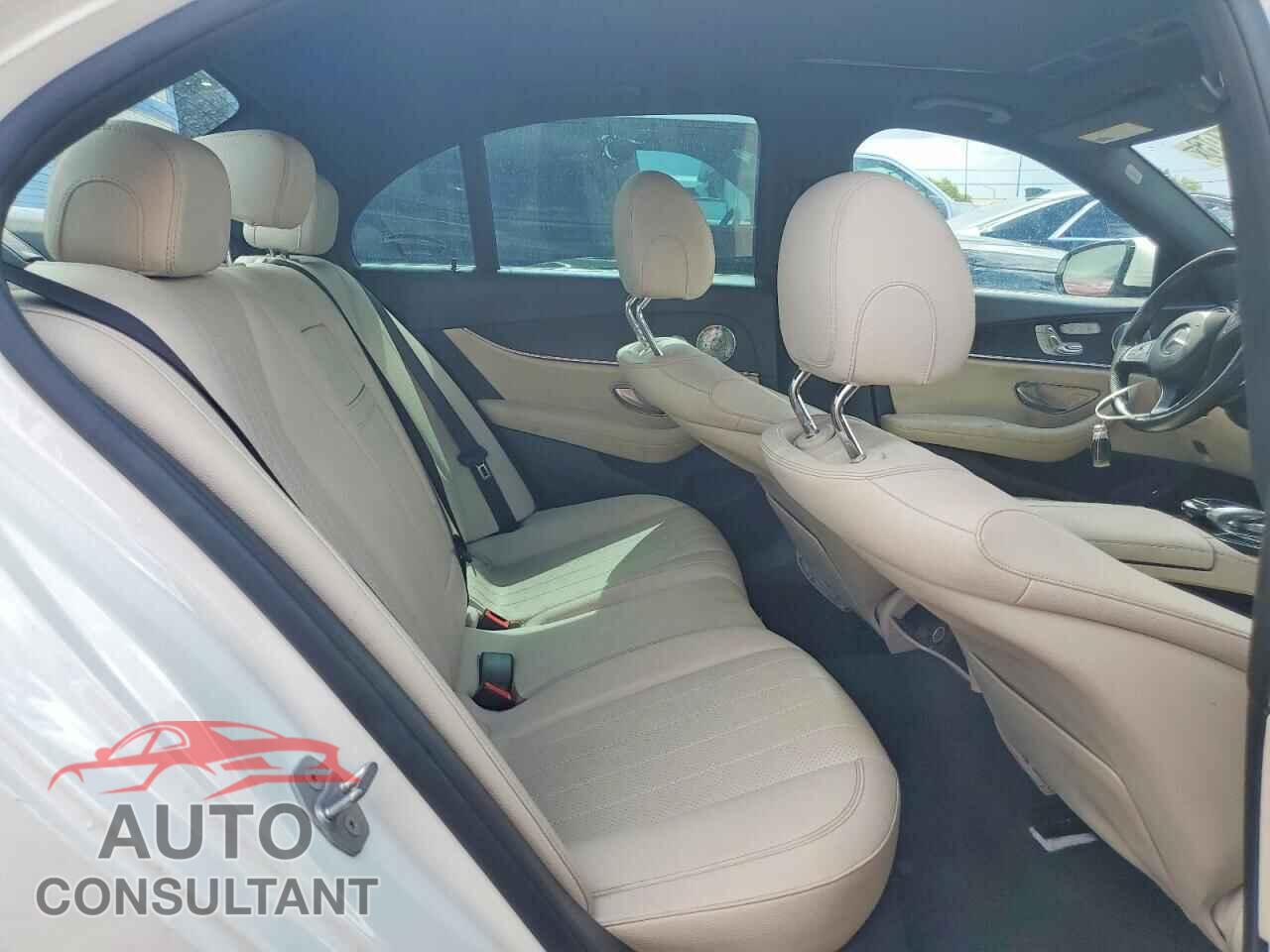 MERCEDES-BENZ E-CLASS 2017 - WDDZF4KB8HA108535