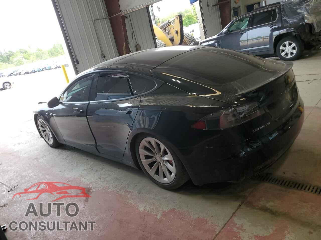 TESLA MODEL S 2017 - 5YJSA1E48HF213184