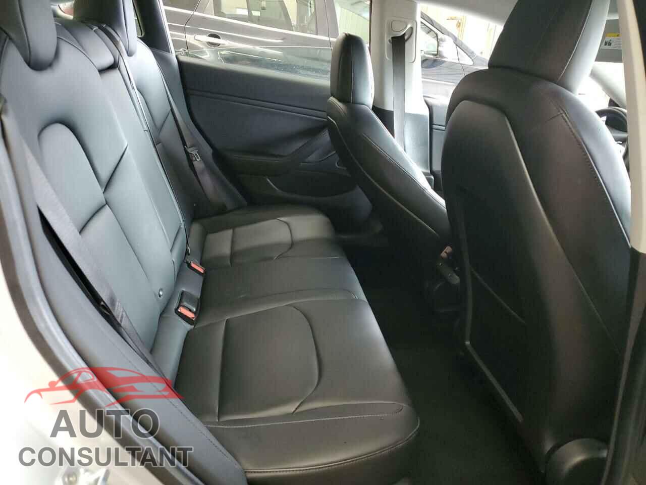 TESLA MODEL 3 2018 - 5YJ3E1EA5JF007891