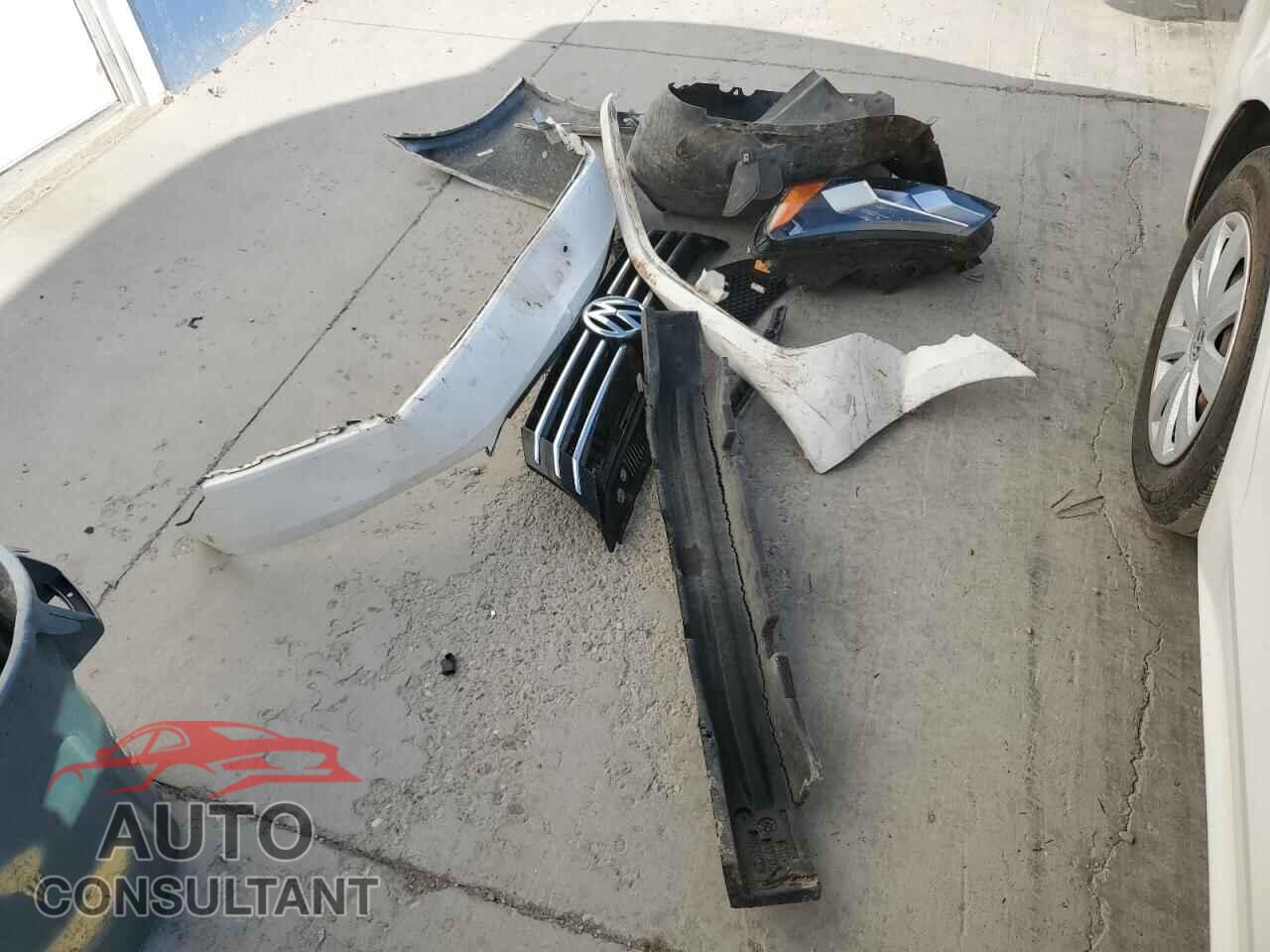 VOLKSWAGEN PASSAT 2012 - 1VWAP7A34CC024450