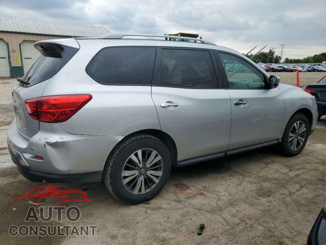 NISSAN PATHFINDER 2017 - 5N1DR2MN1HC673765