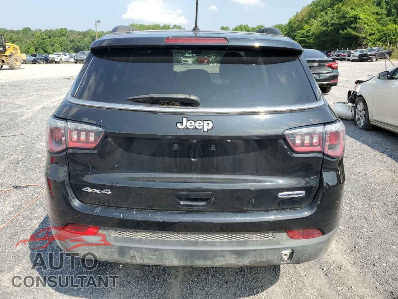 JEEP COMPASS 2018 - 3C4NJDBB7JT281971
