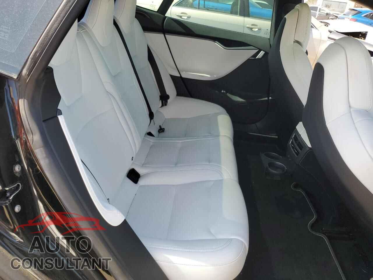 TESLA MODEL S 2019 - 5YJSA1E48KF332442