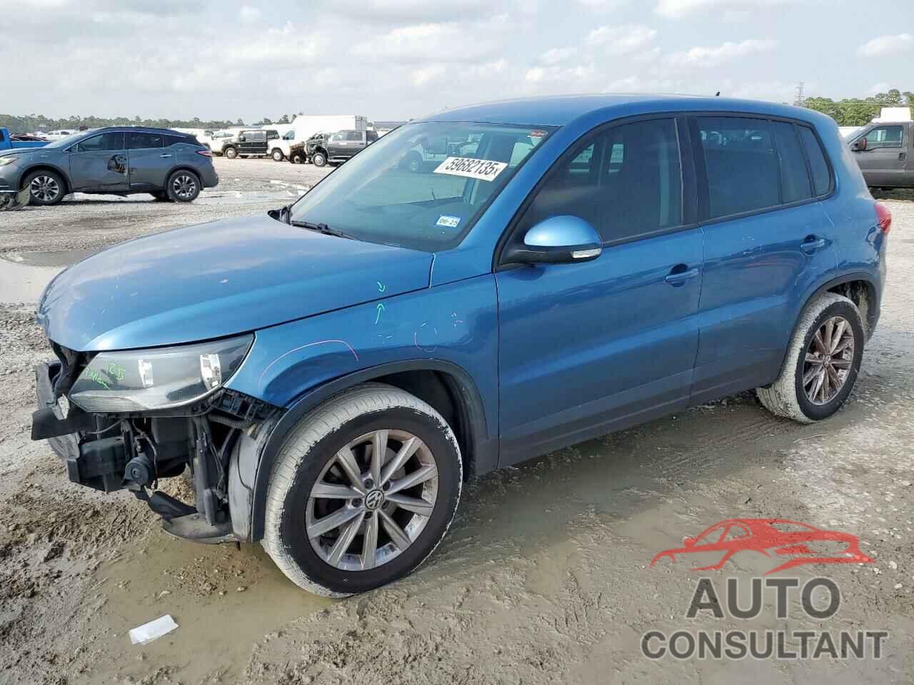 VOLKSWAGEN TIGUAN 2017 - WVGAV7AX4HK054312