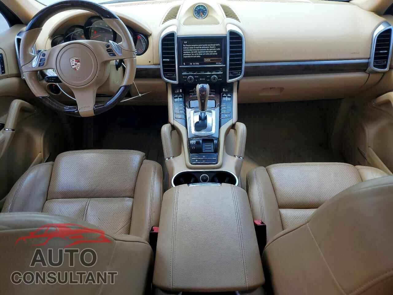 PORSCHE CAYENNE 2012 - WP1AA2A21CLA11619