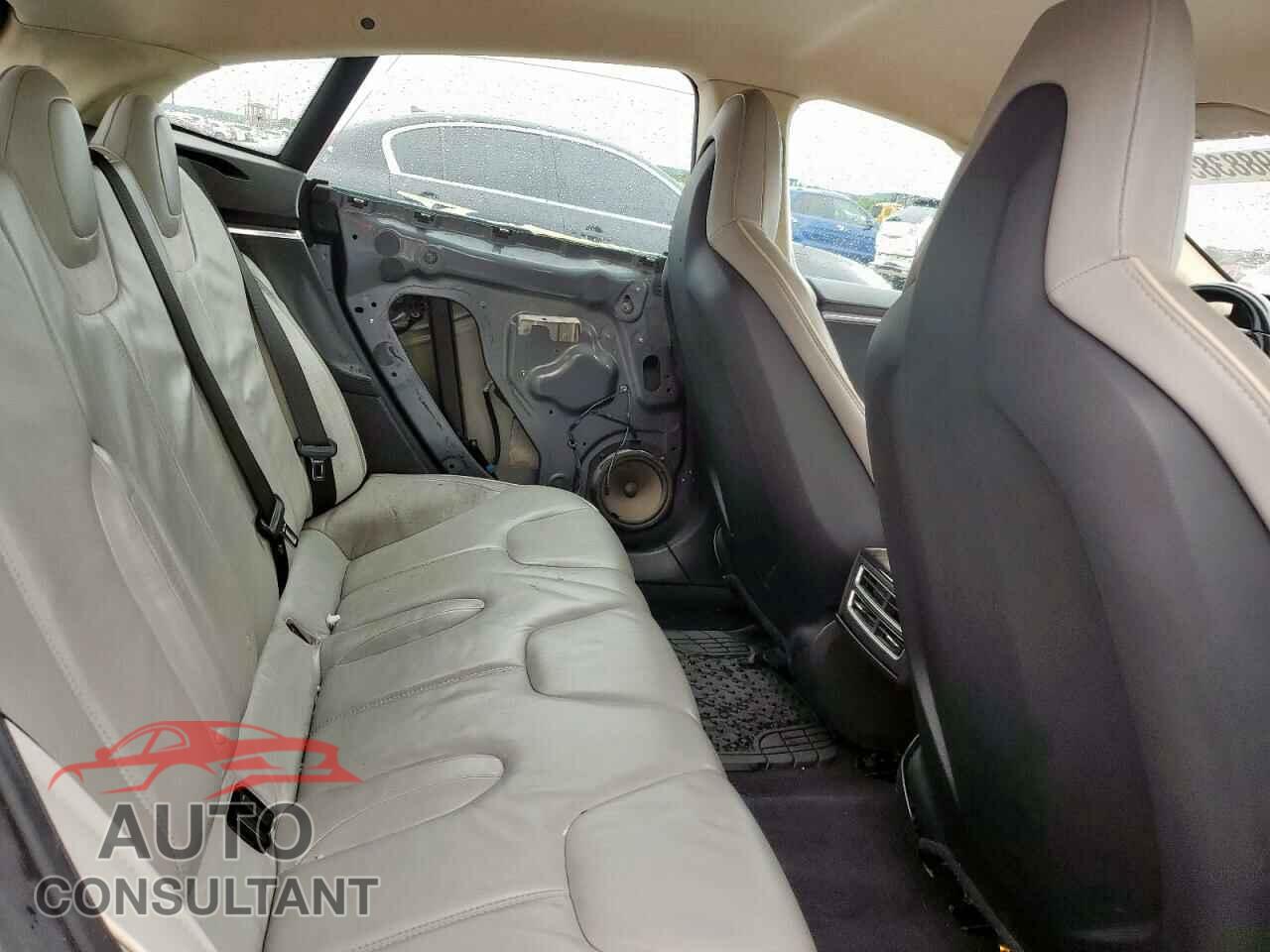 TESLA MODEL S 2013 - 5YJSA1CNXDFP16432