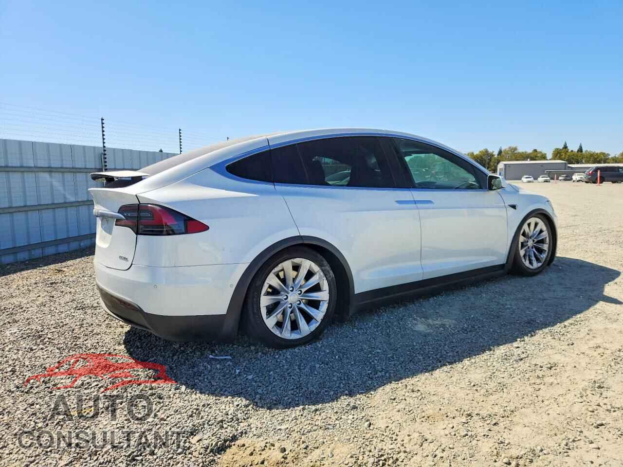 TESLA MODEL X 2017 - 5YJXCBE27HF059233