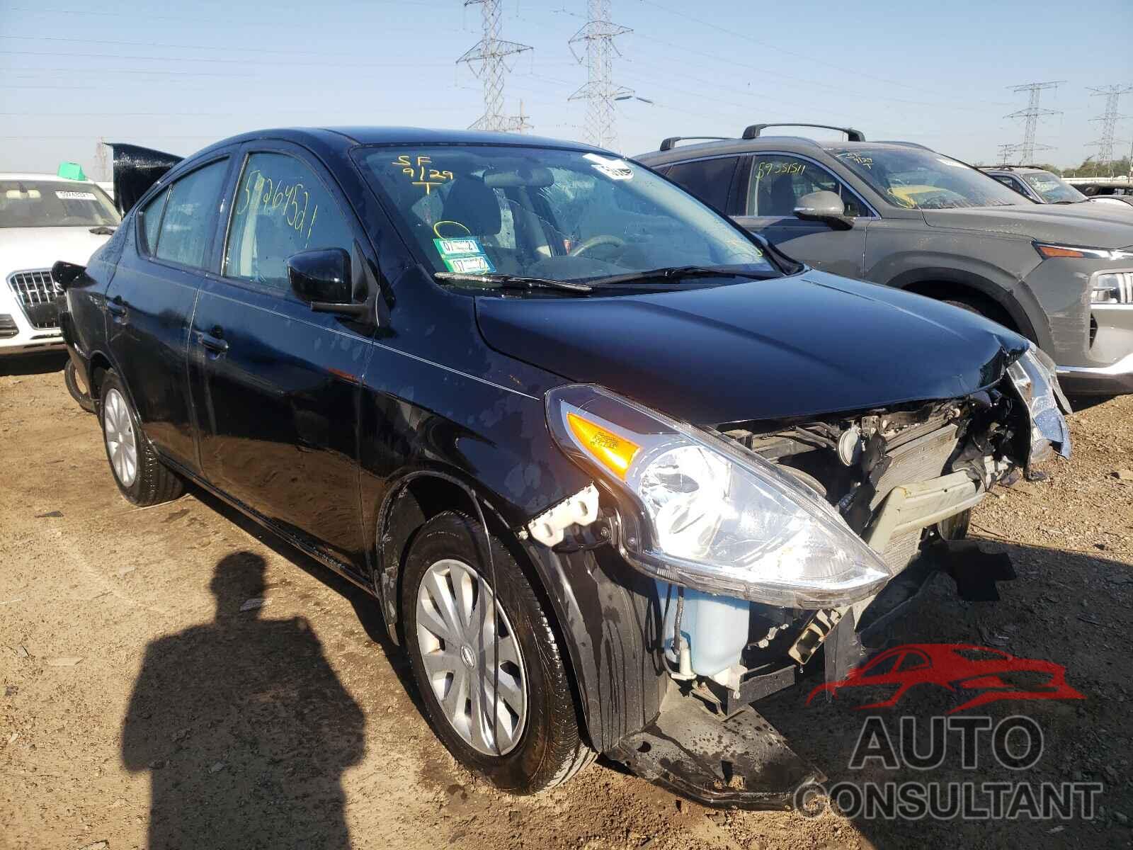 NISSAN VERSA 2018 - 3N1CN7AP5JL822402