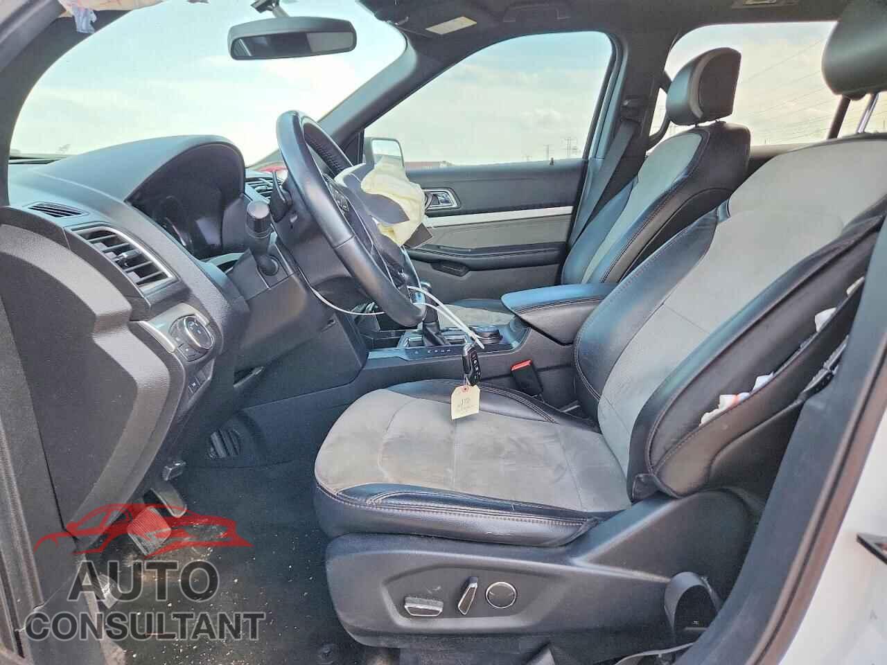 FORD EXPLORER 2017 - 1FM5K8D85HGE16140