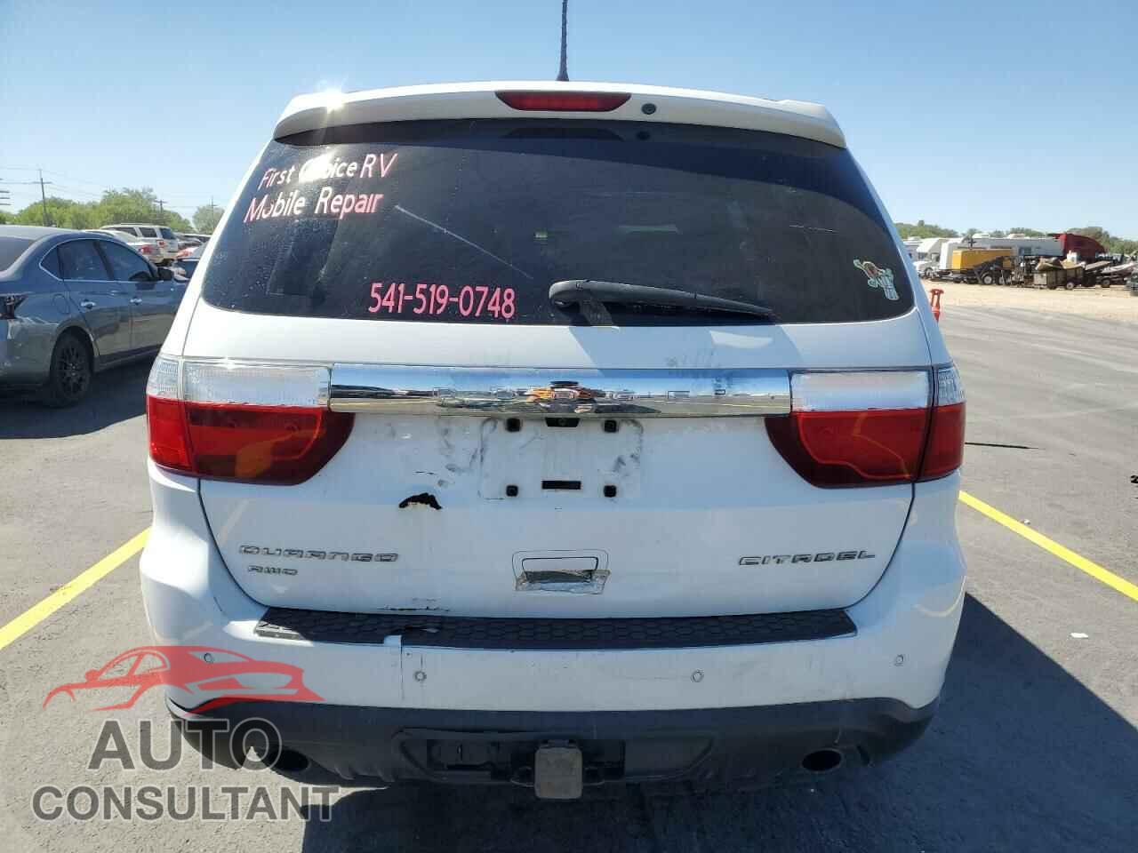 DODGE DURANGO 2013 - 1C4SDJET1DC658064