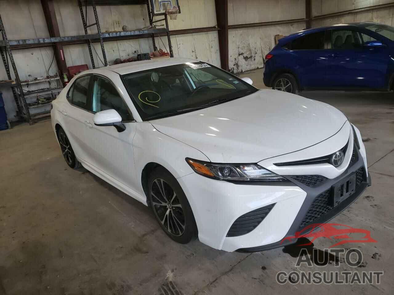TOYOTA CAMRY 2020 - 4T1G11AK6LU943438