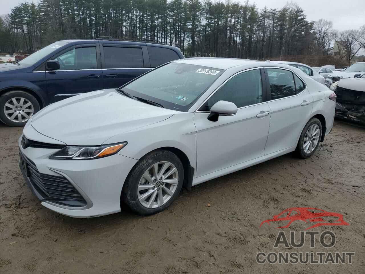 TOYOTA CAMRY 2022 - 4T1C11BK2NU071002