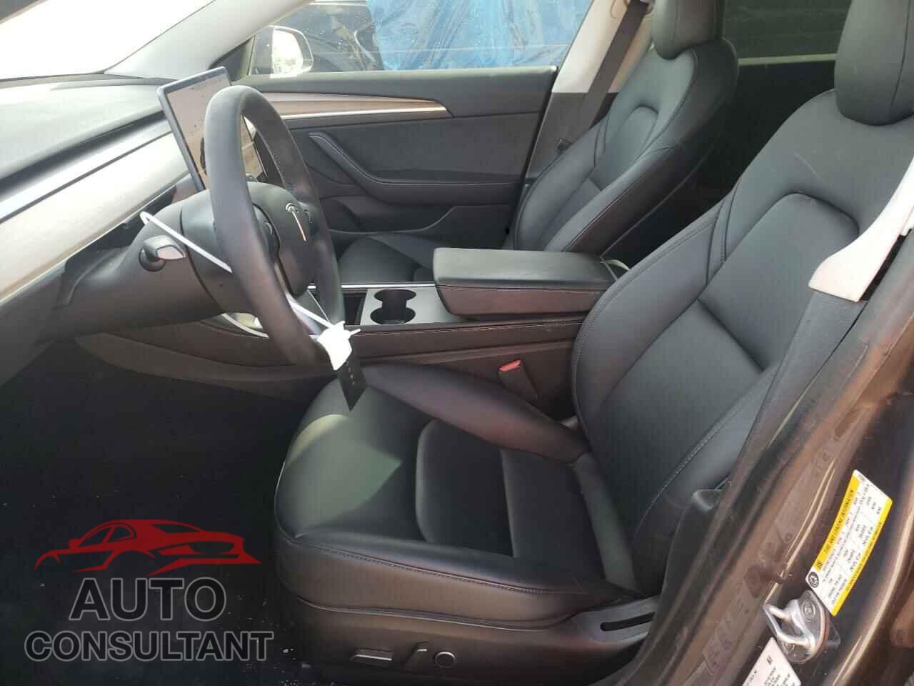 TESLA MODEL 3 2022 - 5YJ3E1EB0NF275567