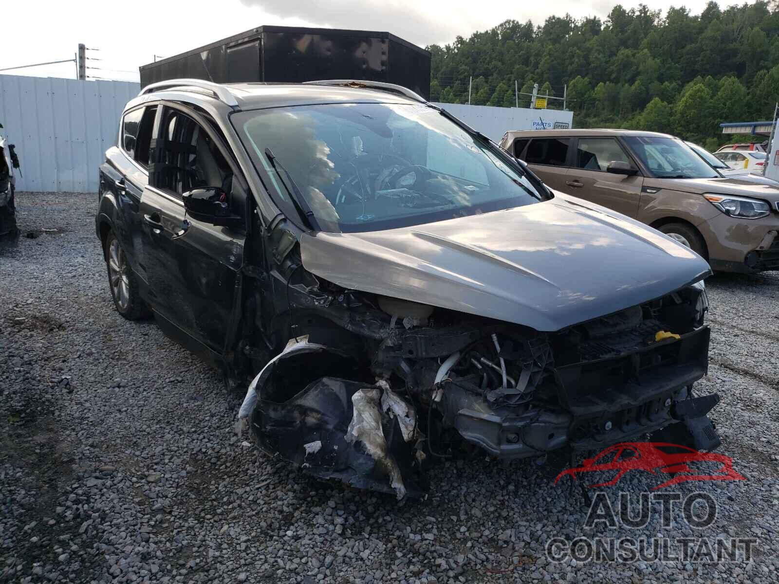 FORD ESCAPE 2017 - 1FMCU9JD3HUA12103