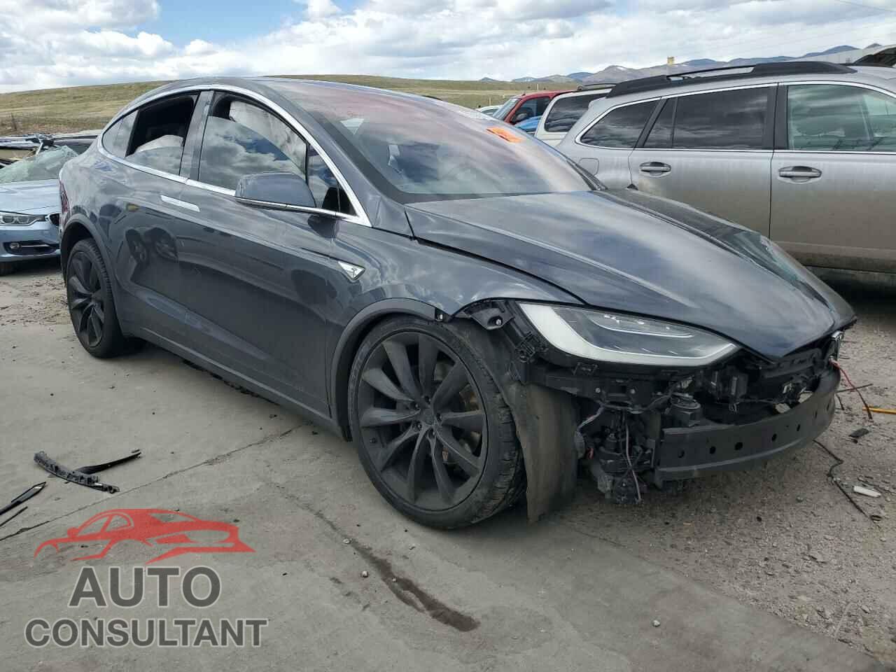 TESLA MODEL X 2016 - 5YJXCBE21GF021351