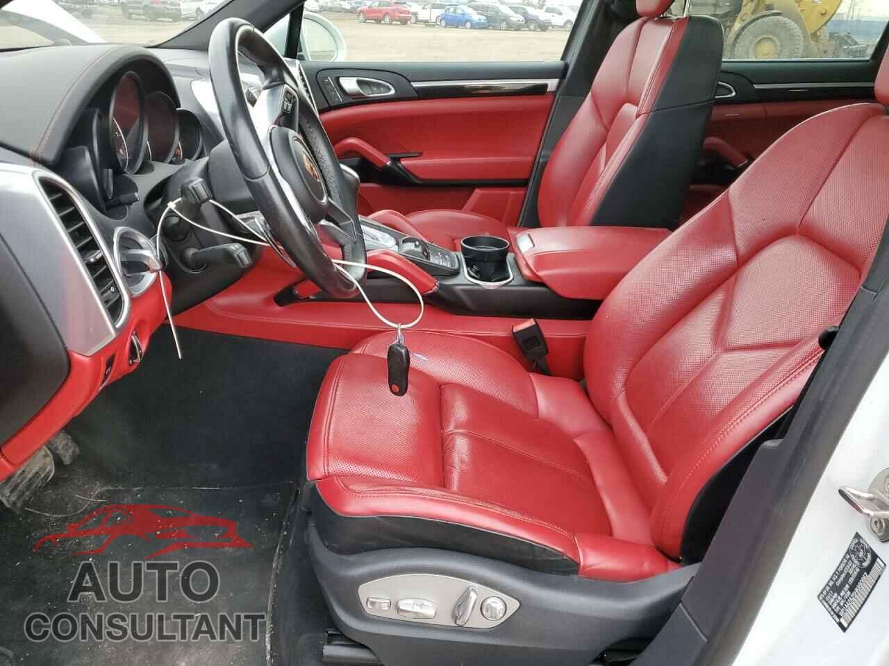PORSCHE CAYENNE 2017 - WP1AA2A25HKA90662