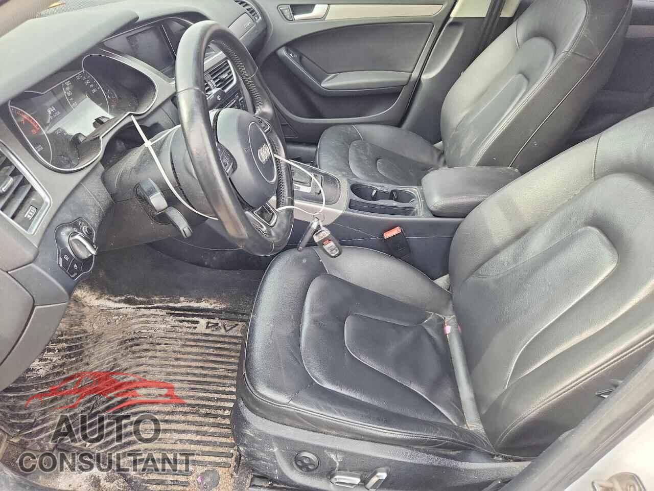 AUDI A4 2013 - WAUBFCFL6DN037327