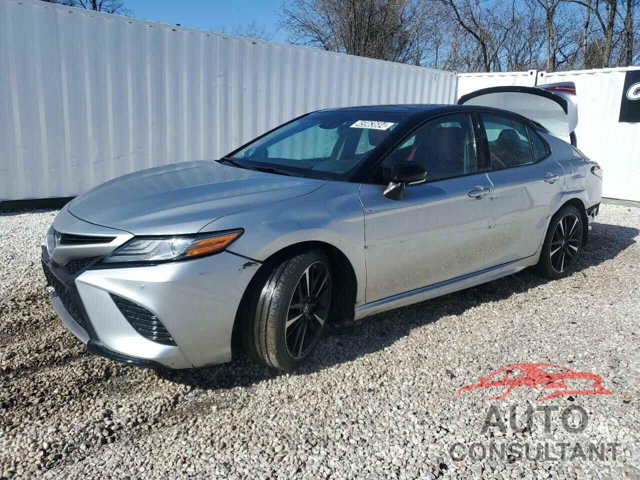 TOYOTA CAMRY 2018 - 4T1BZ1HK8JU001297