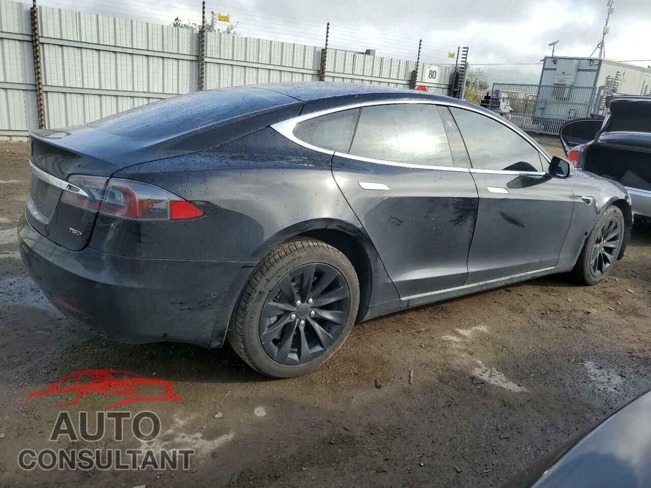 TESLA MODEL S 2018 - 5YJSA1E29JF281871