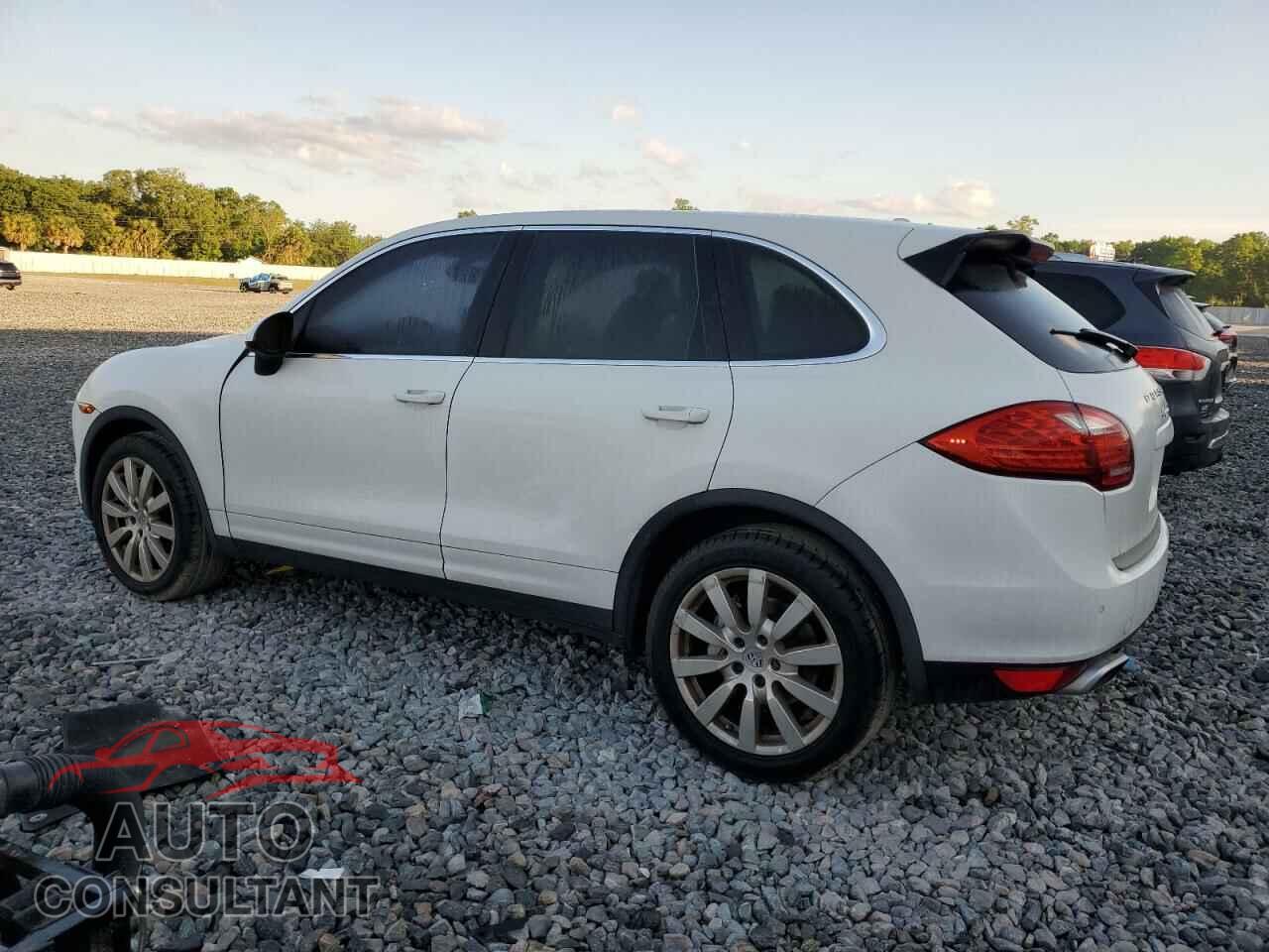 PORSCHE CAYENNE 2013 - WP1AB2A28DLA85229