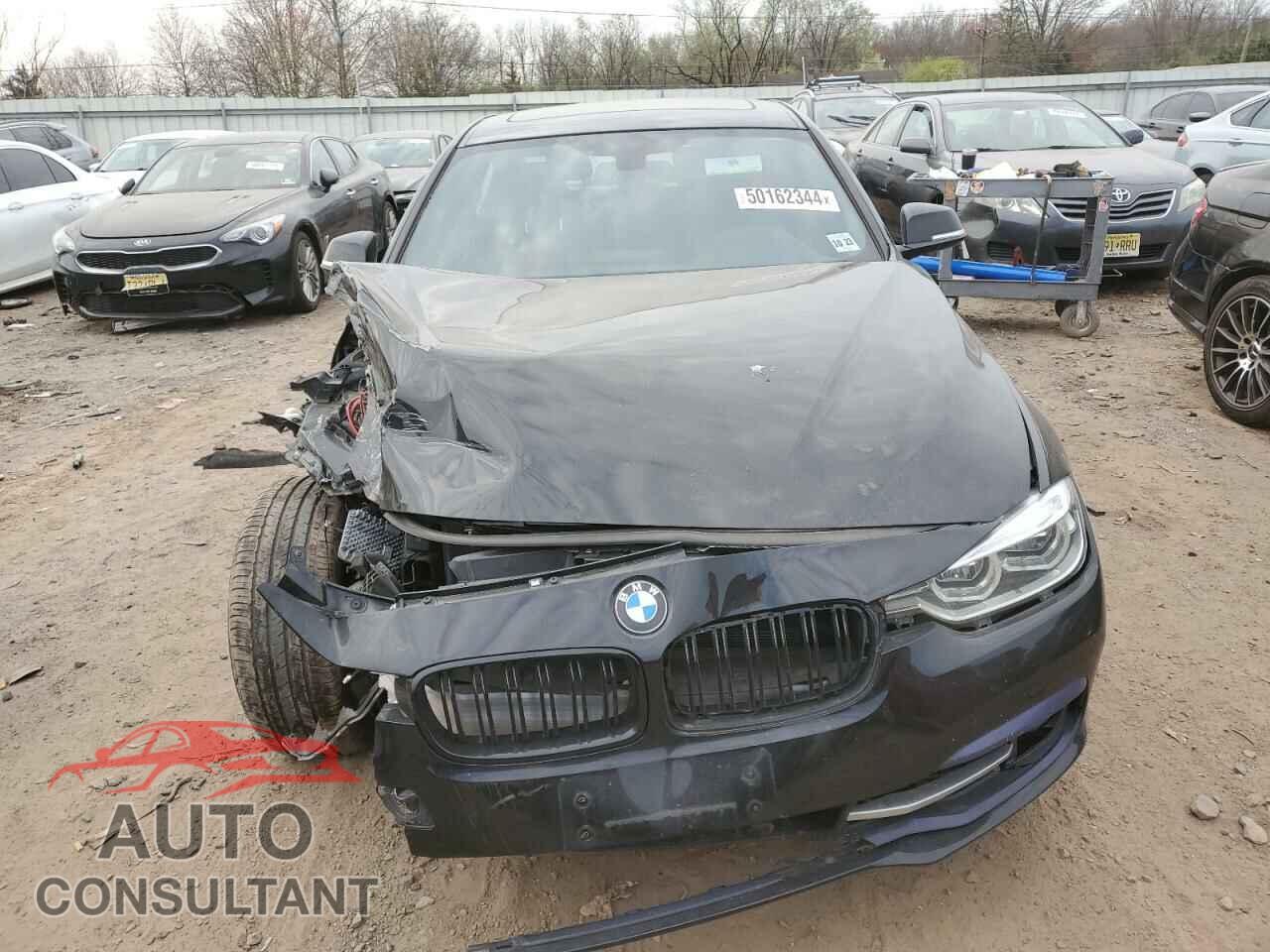 BMW 3 SERIES 2018 - WBA8D9C50JEM32477