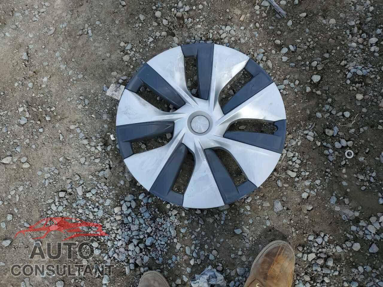 TESLA MODEL 3 2023 - 5YJ3E1EA9PF590488