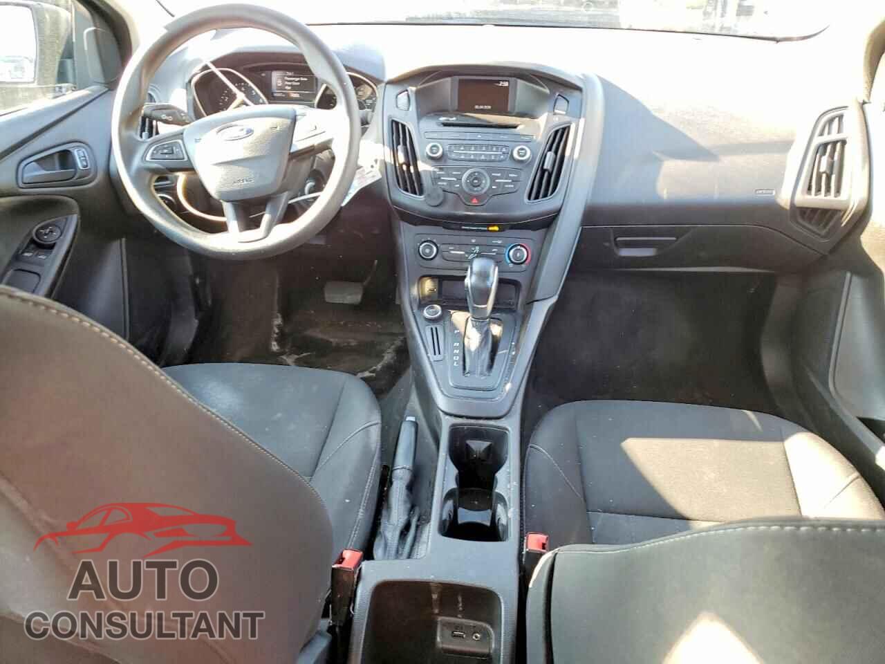 FORD FOCUS 2016 - 1FADP3E26GL352586