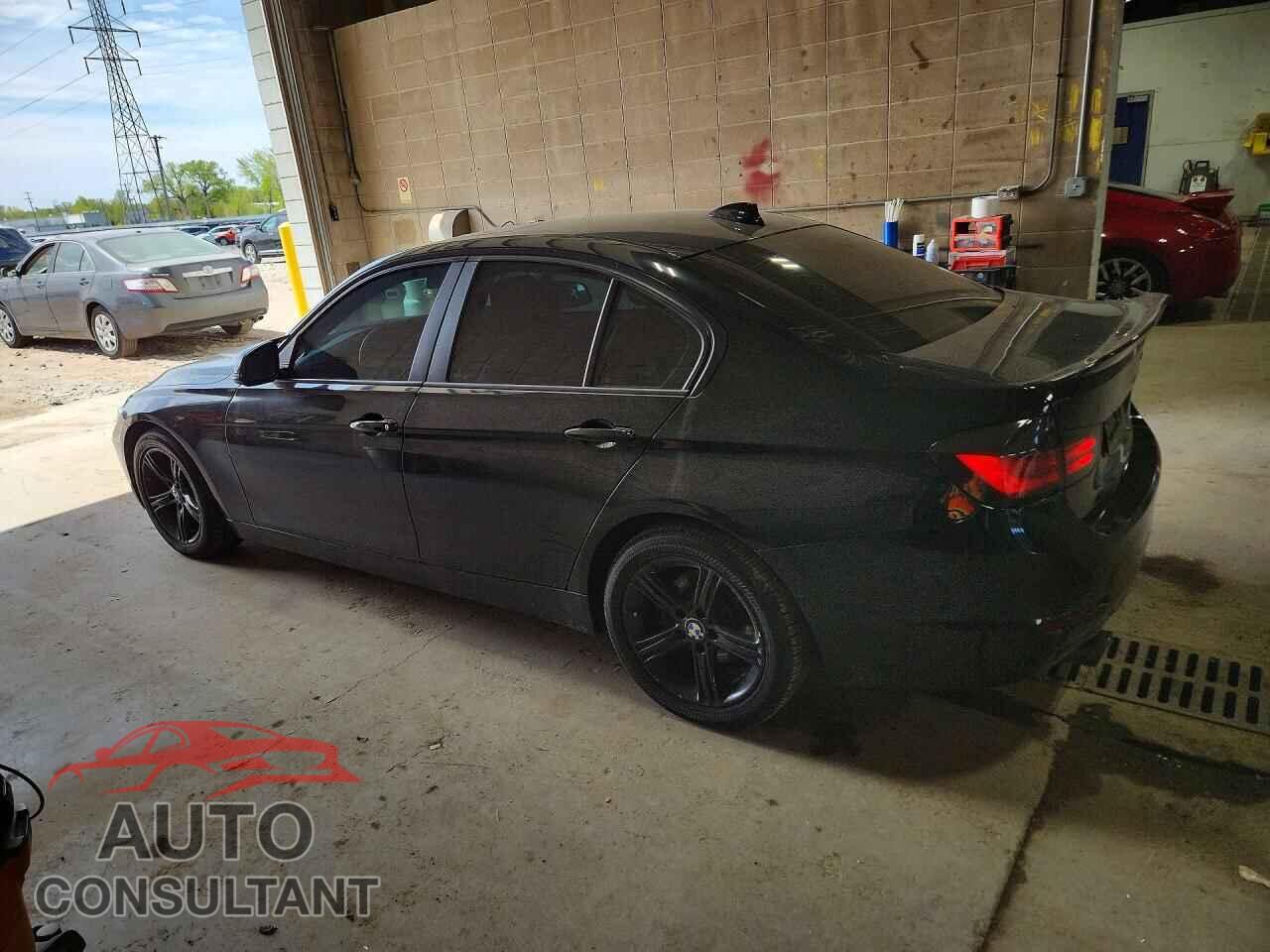 BMW 3 SERIES 2015 - WBA3C1C51FP852811