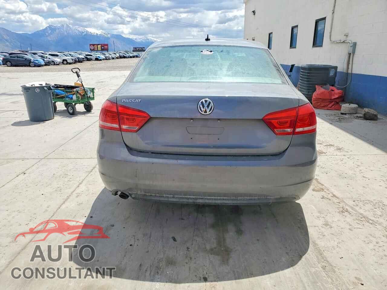 VOLKSWAGEN PASSAT 2014 - 1VWAP7A31EC016597