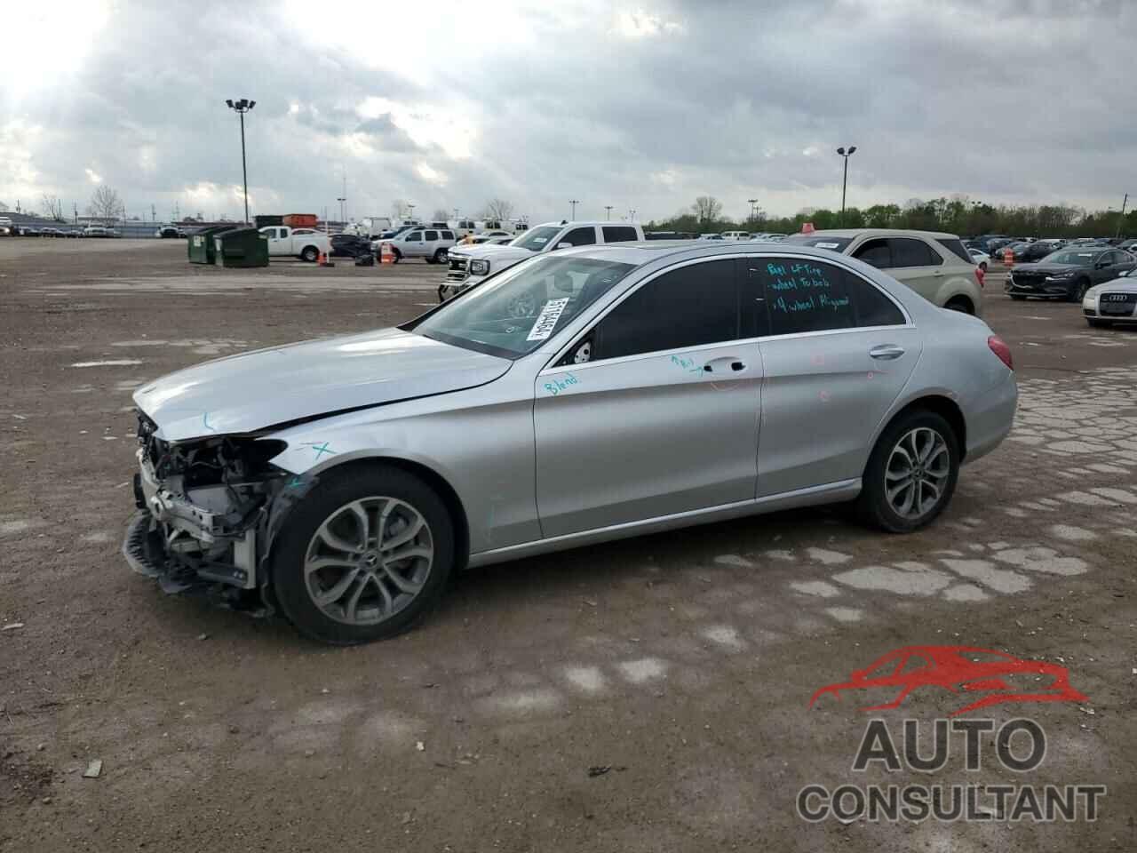 MERCEDES-BENZ C-CLASS 2018 - 55SWF4KB1JU270922