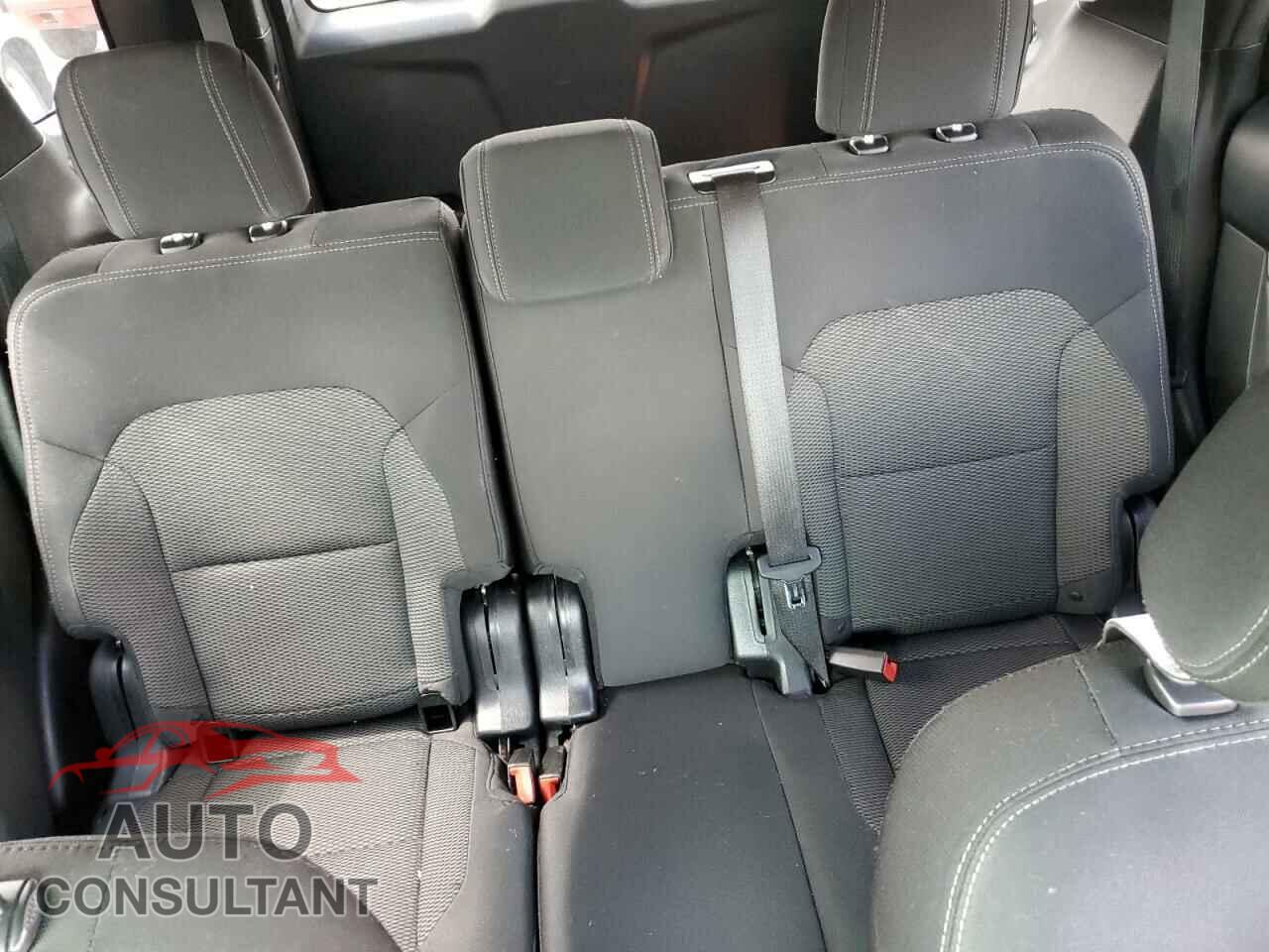 FORD EXPLORER 2016 - 1FM5K8D85GGA97871