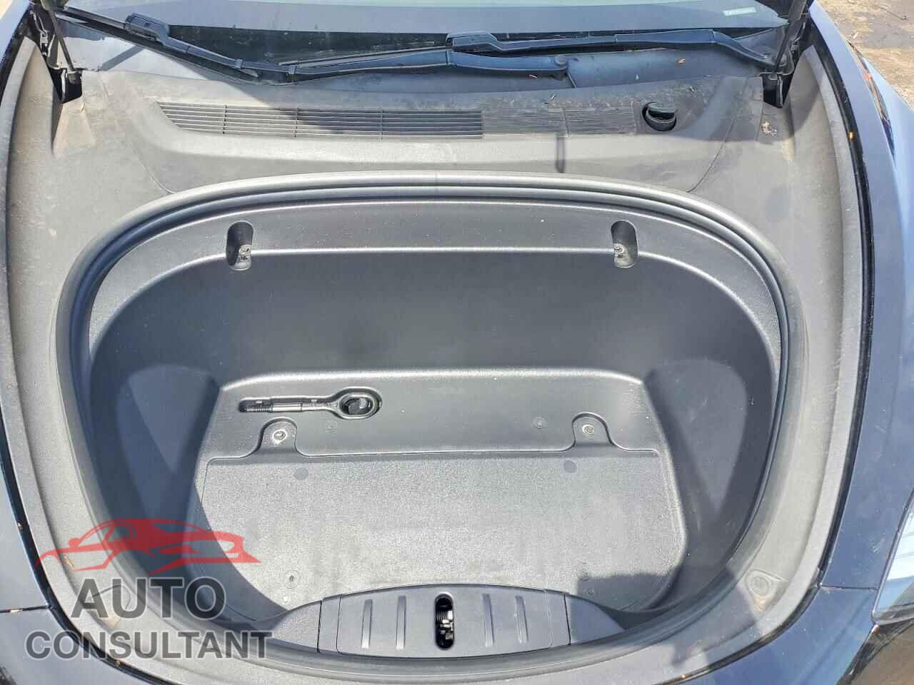 TESLA MODEL 3 2020 - 5YJ3E1EC5LF627015