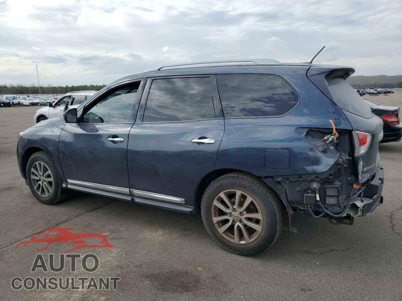 NISSAN PATHFINDER 2015 - 5N1AR2MN7FC612243